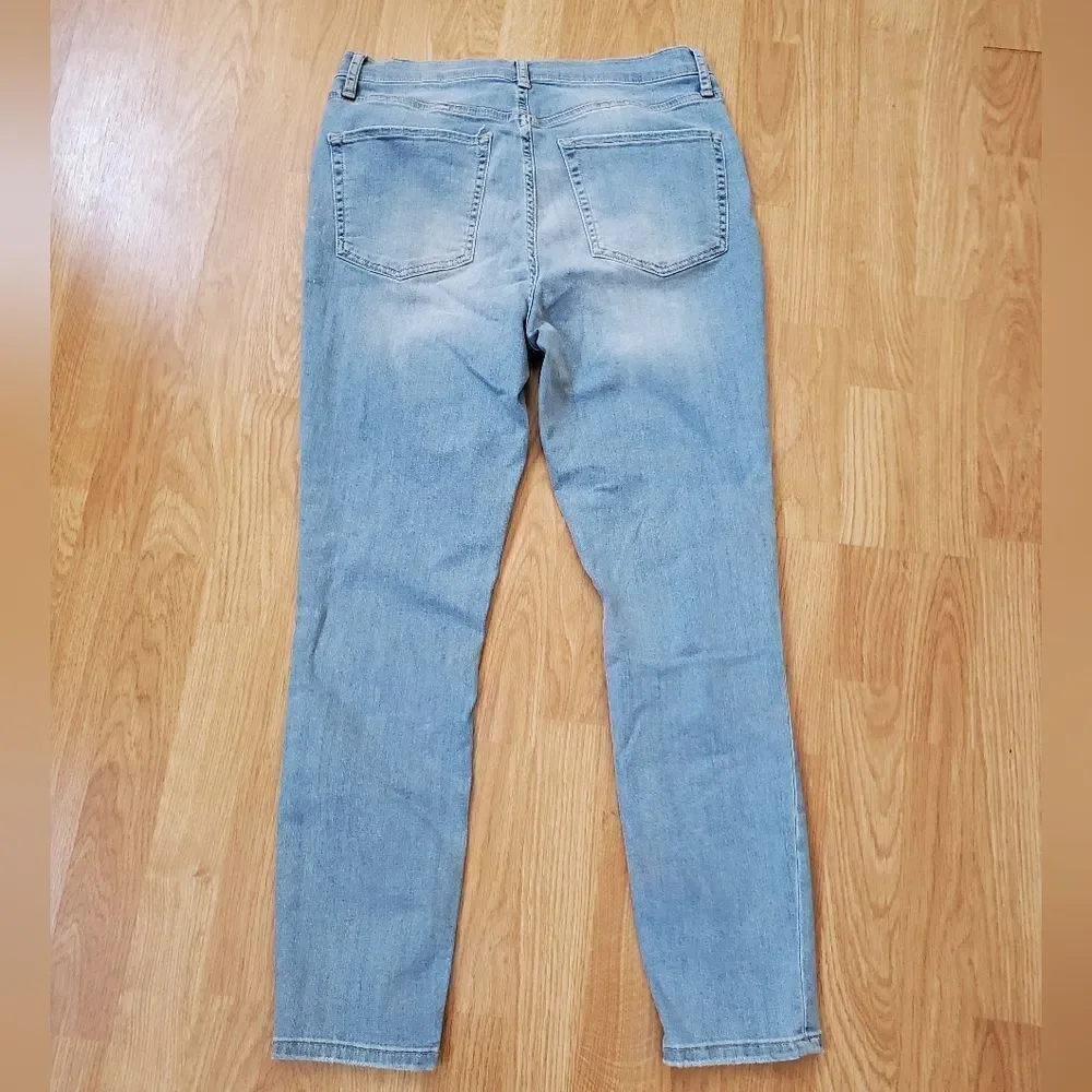 Free People High Rise Busted Knee Skinny Jeans - size 31